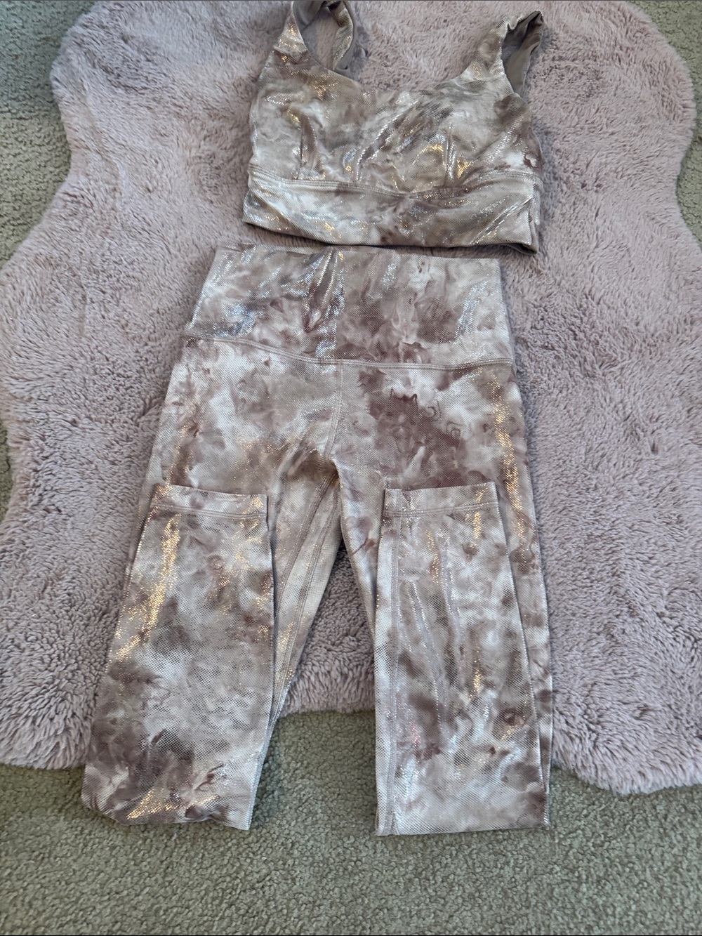 lululemon athletica Metallic Rose Taupe Tie-Dye Crop Top Set - Picture 2 of 3